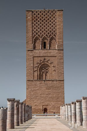 La torre Hassán (2)